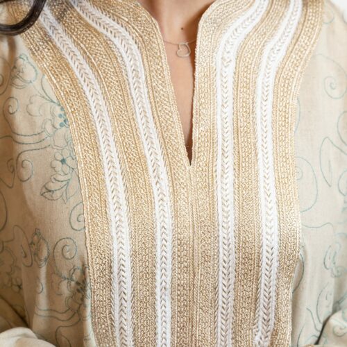 Caftan Traditionnel en Broderie Dorée