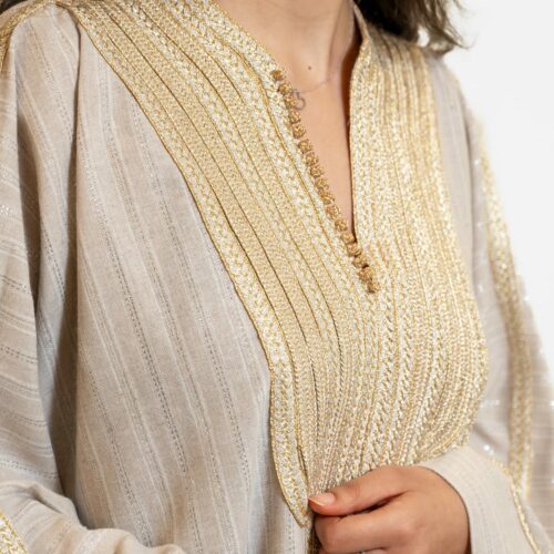 Caftan Traditionnel en Soie et Broderies Dorées
